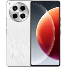 Main image of Tecno Camon 30 8/256GB (белый)