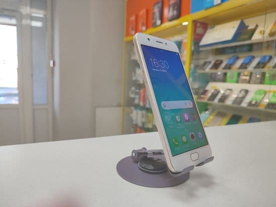 Фото 2: Oppo A57 3/32GB по адресу г.Артемовский, ул.Свободы,42
