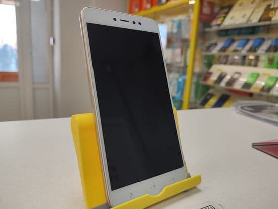 Фото 1: Xiaomi Redmi Note 5A 3/32GB по адресу г.Артемовский, ул.Свободы,42