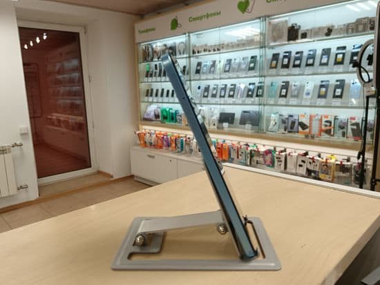 Фото 1: Xiaomi Redmi Note 12 6/128GB (синий) по адресу г. Нижний Тагил, ул. Пархоменко, 41