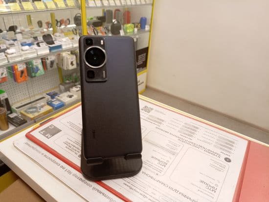 Фото 2: Huawei P60 8/256GB по адресу г.Севастополь, Северная, площадь Захарова, 1Ж, «Новая Ярмарка», пав. 7