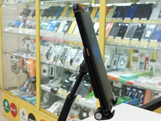 Фото 4: ZTE Blade V8 64GB по адресу г.Н.Тагил, пр-т Мира,71