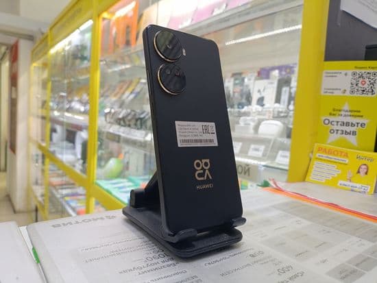 Фото 1: Huawei nova 12 SE 8/256GB по адресу г.Невьянск, ул. Ленина,15а