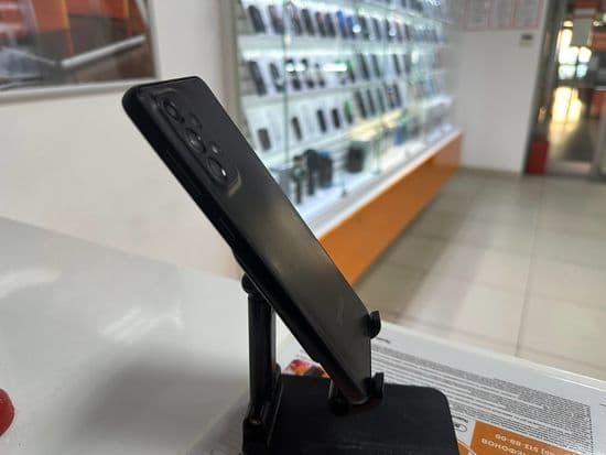 Фото 2: Samsung Galaxy A33 5G 6/128GB по адресу г. Нижний Тагил, пр-т Вагоностроителей, 21