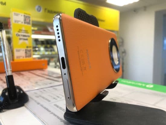 Фото 1: Honor X9b 8/256GB по адресу г.Верхотурье, ул.Карла Маркса,3а