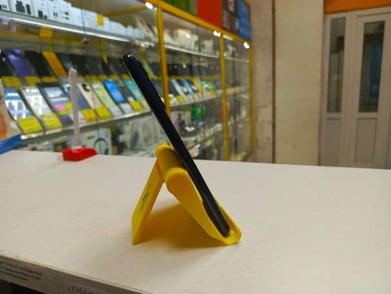 Фото 3: Samsung Galaxy S20FE 6/128GB по адресу г. В.Тагил, ул. Ленина, 92