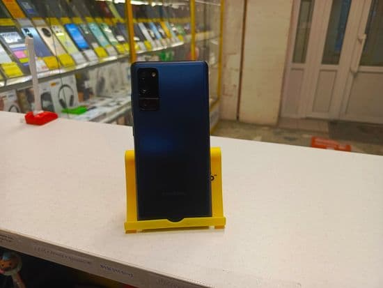 Фото 5: Samsung Galaxy S20FE 6/128GB по адресу г. В.Тагил, ул. Ленина, 92