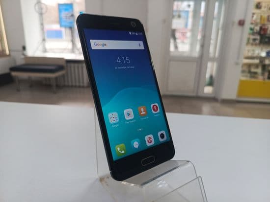 Фото 3: ZTE Blade V8 64GB по адресу г.Н.Тагил, Фрунзе 37б к2