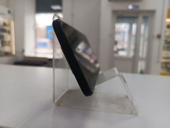 Фото 4: ZTE Blade V8 64GB по адресу г.Н.Тагил, Фрунзе 37б к2