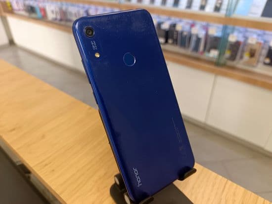 Фото 1: Honor 8A 3/64Gb по адресу г. Верхний Тагил, ул. Ленина, 92