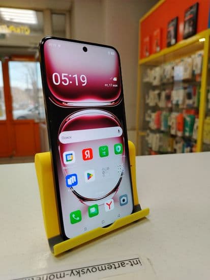Фото 2: Oppo Reno 12 Pro 12/512Gb по адресу г.Артемовский, ул.Свободы,42
