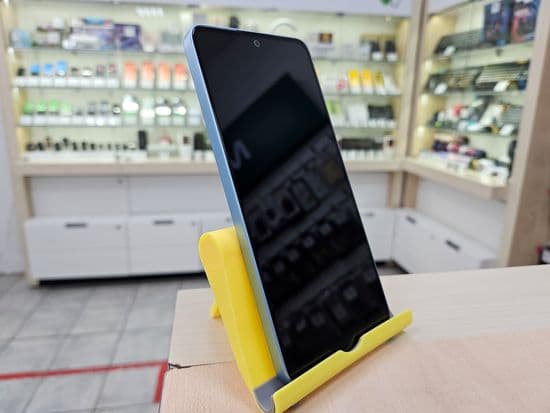 Фото 3: Xiaomi Redmi Note 13 8/128GB (синий) по адресу г. Верхняя Тура, ул. Иканина, 90