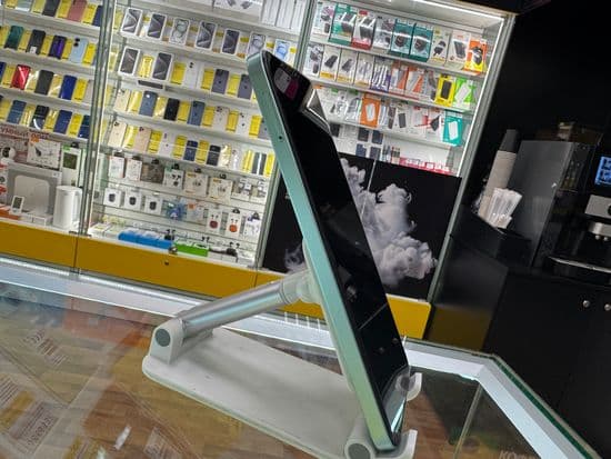 Фото 1: Tecno Spark 30C 4/128GB (белый) по адресу г. Карпинск, ул. Мира, 65