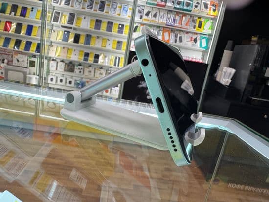 Фото 3: Tecno Spark 30C 4/128GB (белый) по адресу г. Карпинск, ул. Мира, 65