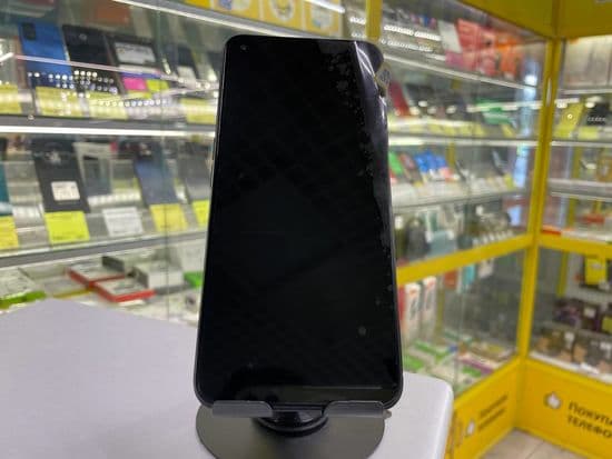 Фото 1: Realme 9 5G 4/64GB по адресу г. Невьянск, ул. Ленина, 15а