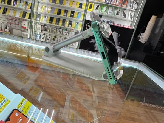 Фото 2: Huawei nova 12 SE 8/256GB по адресу г.Североуральск, ул.Ленина,31