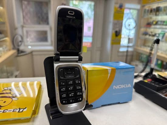 Фото 1: Nokia 6131 по адресу г.В.Тура, ул. Иканина, 90
