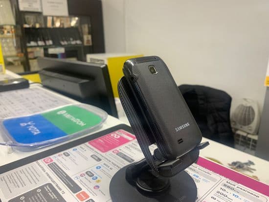Фото 3: Samsung C3520 по адресу г.Севастополь, Северная, площадь Захарова, 1Ж, «Новая Ярмарка», пав. 7