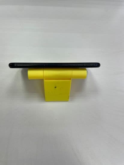 Фото 1: Apple iPhone Xr 128GB по адресу г.Н.Тагил, ул.Металлургов,58а