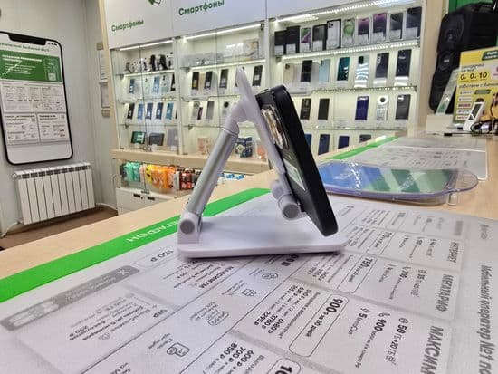 Фото 1: Huawei Nova 10 SE 8/128GB по адресу г.Новая Ляля, ул.Розы Люксембург,69в