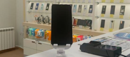 Фото 2: Xiaomi Redmi Note 14 8/256GB по адресу г. Новая Ляля, ул. Розы Люксембург, 69в