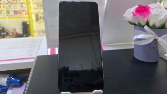 Фото 3: Realme C63 8/256GB (зелёный) по адресу г. Нижний Тагил, ул. Ильича, 23а