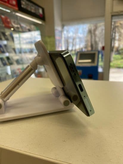 Фото 1: Realme 12+ 5G 8/256GB по адресу г.Н.Тагил, ул.Ильича,23а