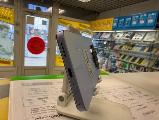 Фото 1: Realme 12 4G 8/128GB по адресу г. Нижний Тагил, ул. Фрунзе, 37б к2