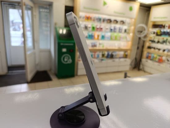 Фото 5: Apple iPhone 16e 256GB по адресу г.Н.Тагил, ул.Металлургов,50Б