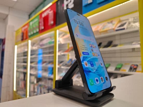 Фото 4: Honor 200 Lite (5G) 8/256GB по адресу г.Ивдель, ул.Трошева,16