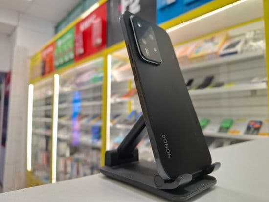 Фото 7: Honor 200 Lite (5G) 8/256GB по адресу г.Ивдель, ул.Трошева,16