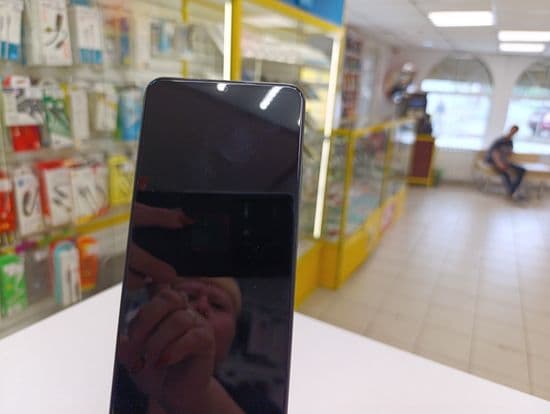 Фото 6: Realme C61 8/256Gb (зелёный) по адресу г. Невьянск, ул. Ленина, 15а