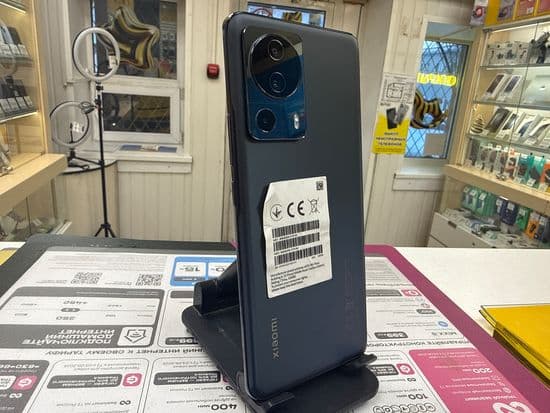 Фото 1: Xiaomi 13 Lite 8/128GB по адресу г. Верхняя Тура, ул. Иканина, 90