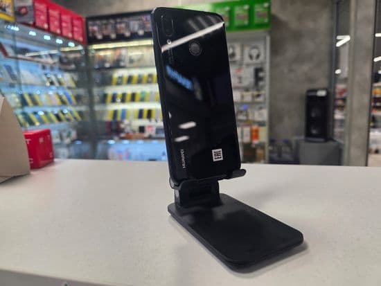 Фото 2: Huawei P20 Lite 4/64GB по адресу г. Ивдель, ул. Трошева,16