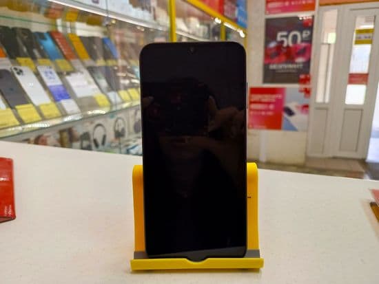 Фото 4: Samsung Galaxy A25 (5G) 6/128GB по адресу г. Верхний Тагил, ул. Ленина, 92