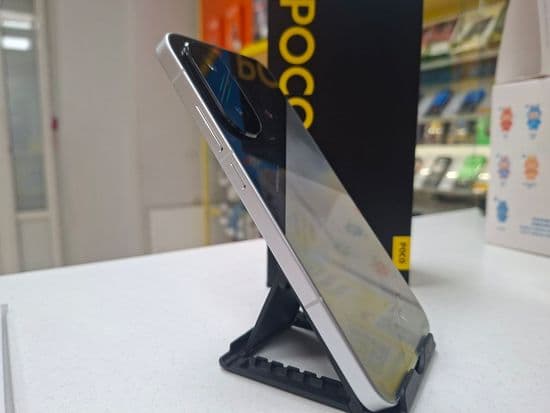 Фото 2: Xiaomi Poco F7 12/256GB по адресу г.Артемовский, ул.Свободы,42