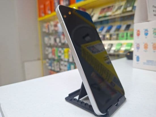 Фото 4: Xiaomi Poco F7 12/256GB по адресу г.Артемовский, ул.Свободы,42