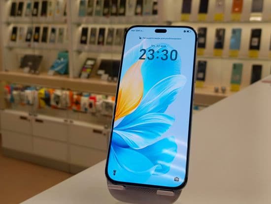 Фото 6: Honor 200 Lite (5G) 8/256GB по адресу г.Новая Ляля, ул.Розы Люксембург,69в