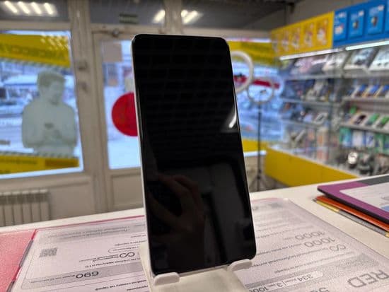Фото 2: Tecno Spark 10 pro 4/128Gb по адресу г. Нижний Тагил, ул. Фрунзе, 37б к2