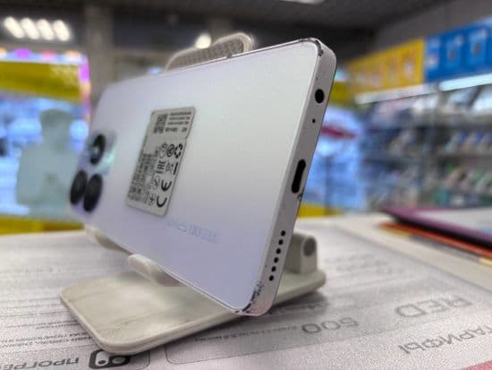 Фото 4: Tecno Spark 10 pro 4/128Gb по адресу г. Нижний Тагил, ул. Фрунзе, 37б к2