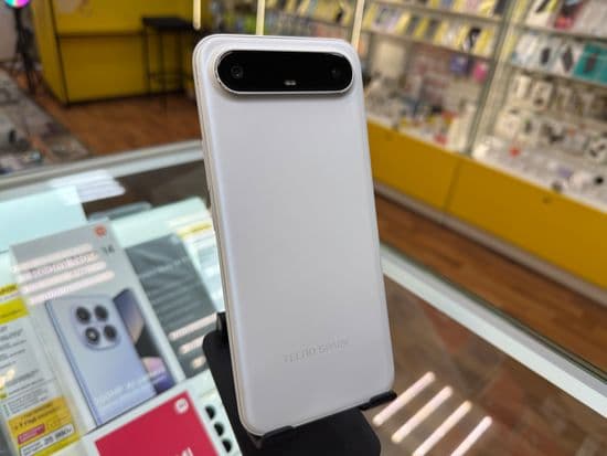 Фото 2: Tecno Spark Slim 8/256GB по адресу г. Нижний Тагил, ул. Ленина 10