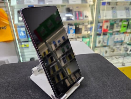 Фото 3: Samsung Galaxy S21 5G 8/256GB по адресу г. Новая Ляля, ул. Розы Люксембург, 69в