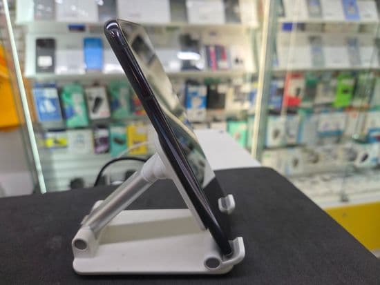 Фото 4: Samsung Galaxy S21 5G 8/256GB по адресу г. Новая Ляля, ул. Розы Люксембург, 69в