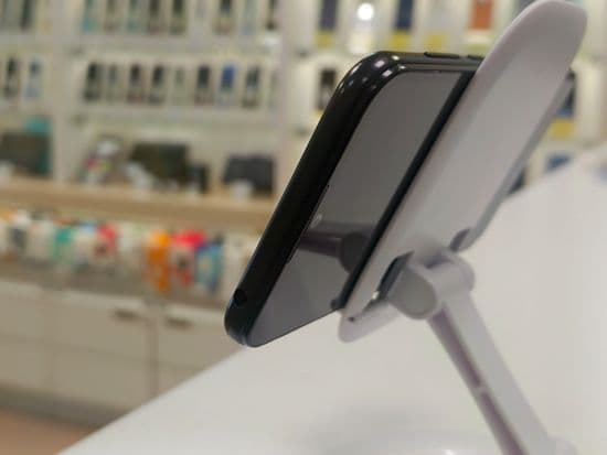 Фото 2: Honor 8S 2/32GB по адресу г.Новая Ляля, ул.Розы Люксембург,69в