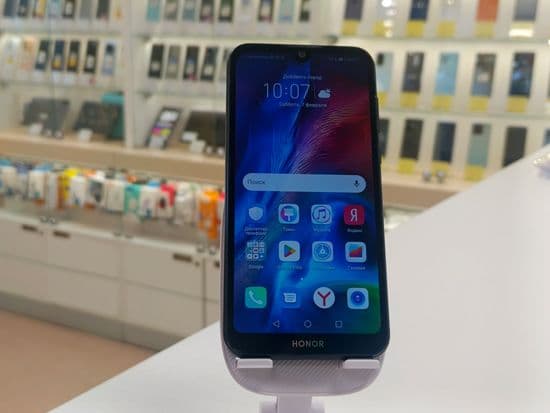 Фото 3: Honor 8S 2/32GB по адресу г.Новая Ляля, ул.Розы Люксембург,69в