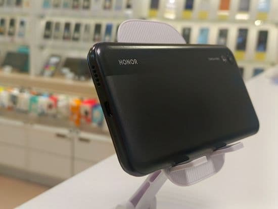 Фото 4: Honor 8S 2/32GB по адресу г.Новая Ляля, ул.Розы Люксембург,69в