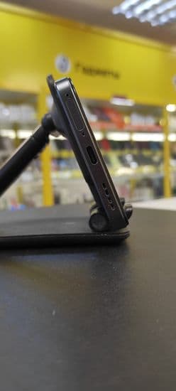 Фото 1: Realme 14T 12/256GB по адресу г.Кировград, ул.Свердлова,70