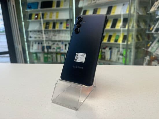 Фото 3: Samsung Galaxy M55 8/256GB по адресу г. Нижний Тагил, пр-т Ленинградский, 83а, ост.компл.«Мечта»