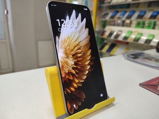 Фото 3: Tecno Spark 40 Pro 8/128GB по адресу г. Артемовский, ул. Свободы, 42