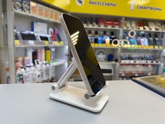 Фото 5: Apple iPhone 13 128GB по адресу г. Севастополь, Северная, площадь Захарова, 1Ж, «Новая Ярмарка», пав. 7